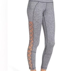 ZELLA YOGA PANTS EUC​